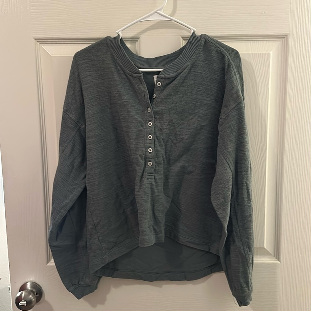 Aerie Henley light weight sweatshirt